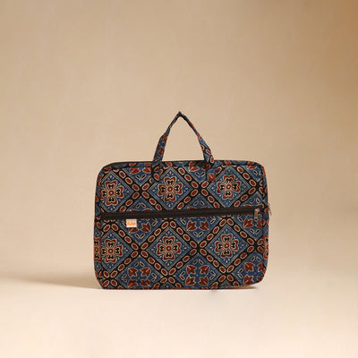 Handcrafted Quilted Laptop Bag (12 x 16 in) 02
