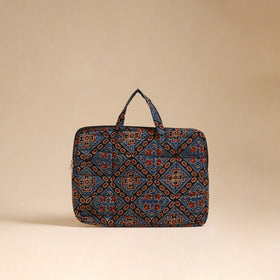 Handcrafted Quilted Laptop Bag (12 x 16 in) 02