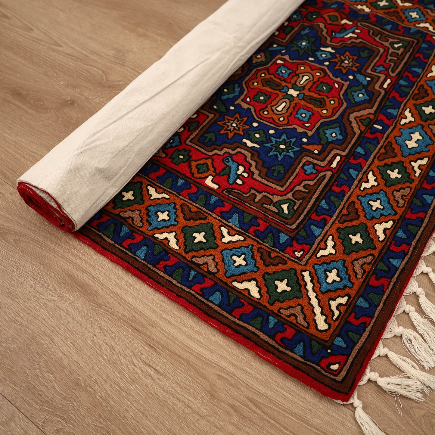 Original Kashmiri Chain Stitch Crewel Hand Embroidery Rug / Carpet (5 x 3 Feet) 11