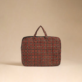 Handcrafted Quilted Laptop Bag (12 x 16 in) 05