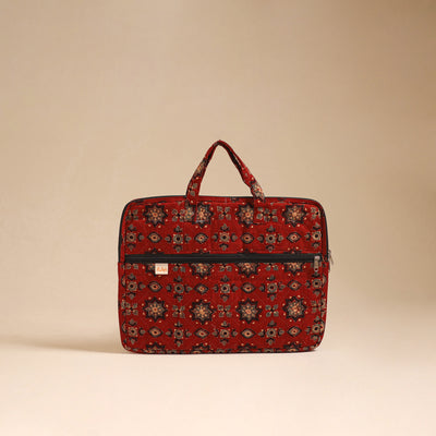 Handcrafted Quilted Laptop Bag (12 x 16 in) 06