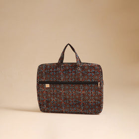 Handcrafted Quilted Laptop Bag (12 x 16 in) 08