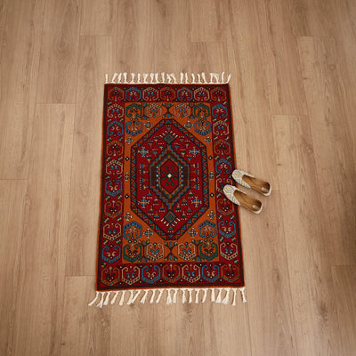 Original Kashmiri Chain Stitch Crewel Hand Embroidery Rug / Carpet (4 x 2.5 Feet) 16