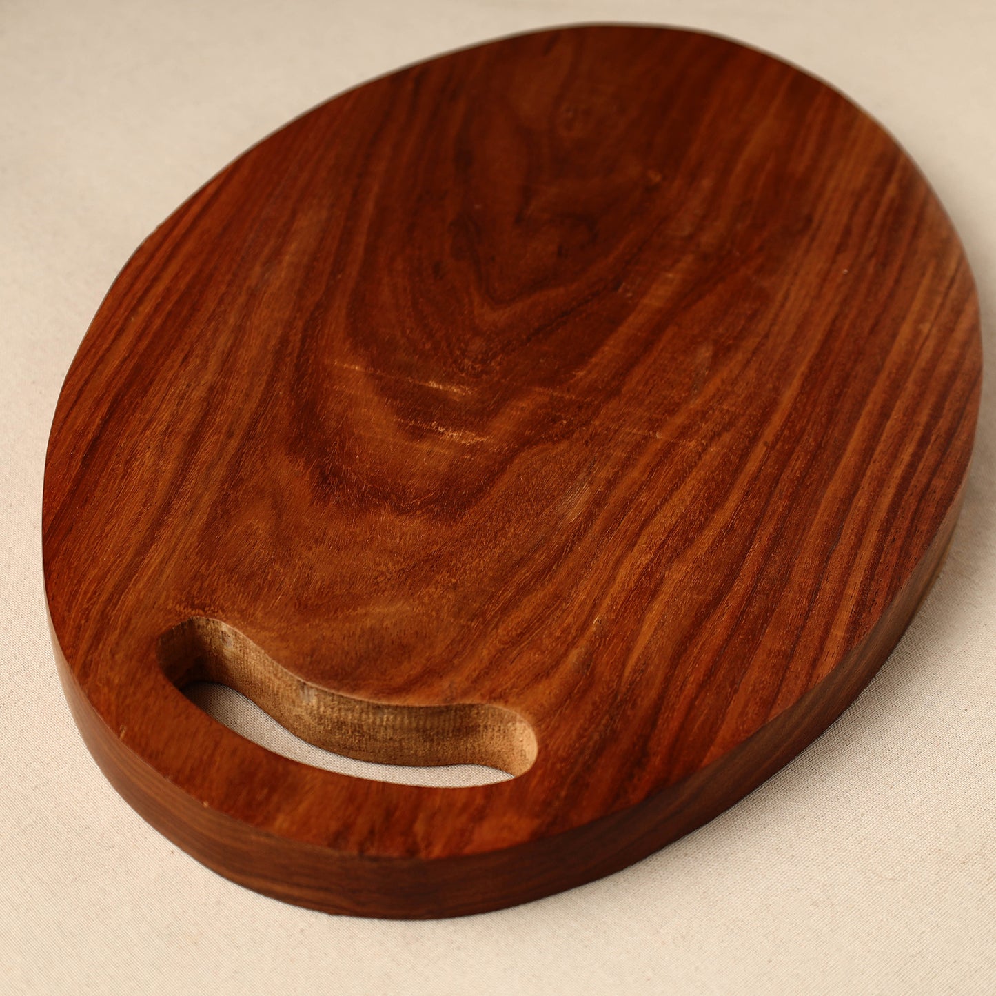 Handcrafted Sheesham Wooden Chopping Board 03