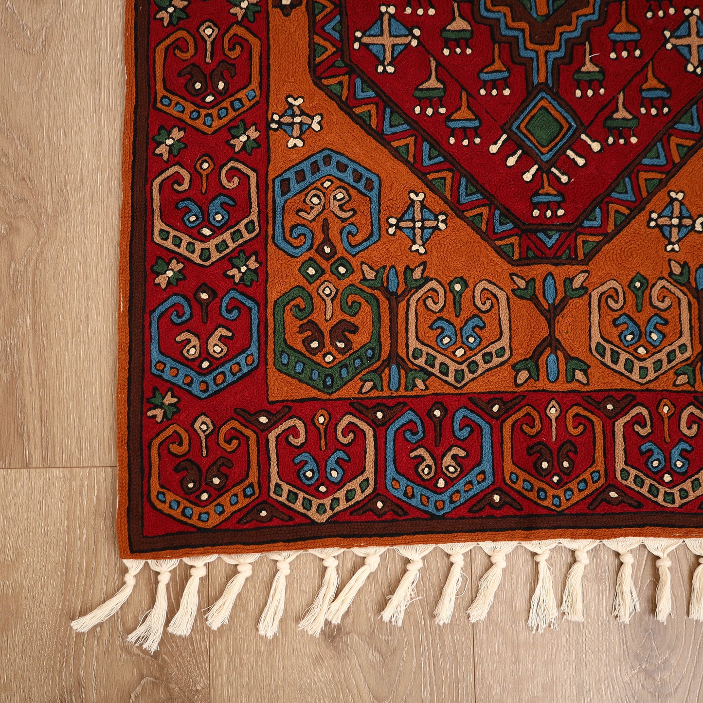 Original Kashmiri Chain Stitch Crewel Hand Embroidery Rug / Carpet (4 x 2.5 Feet) 16