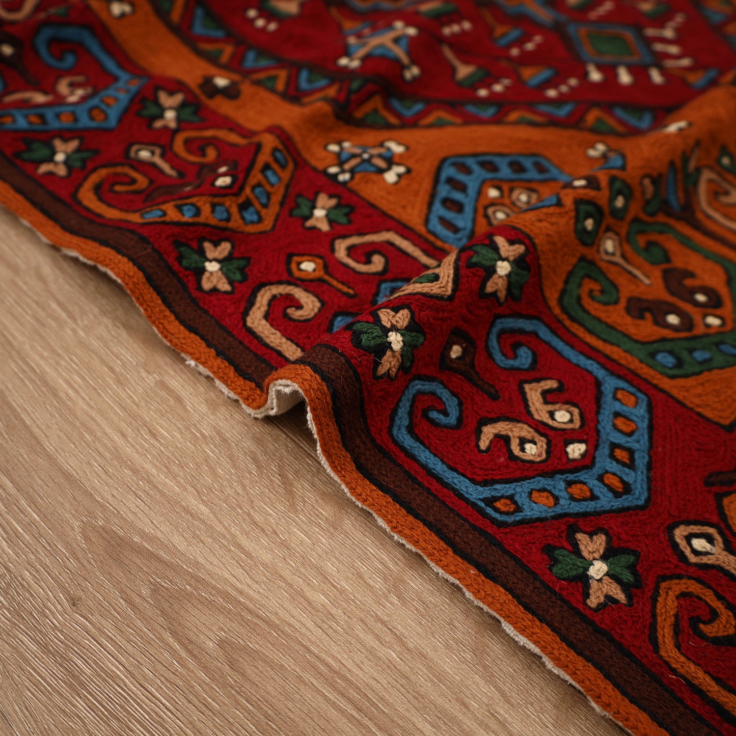 Original Kashmiri Chain Stitch Crewel Hand Embroidery Rug / Carpet (4 x 2.5 Feet) 16
