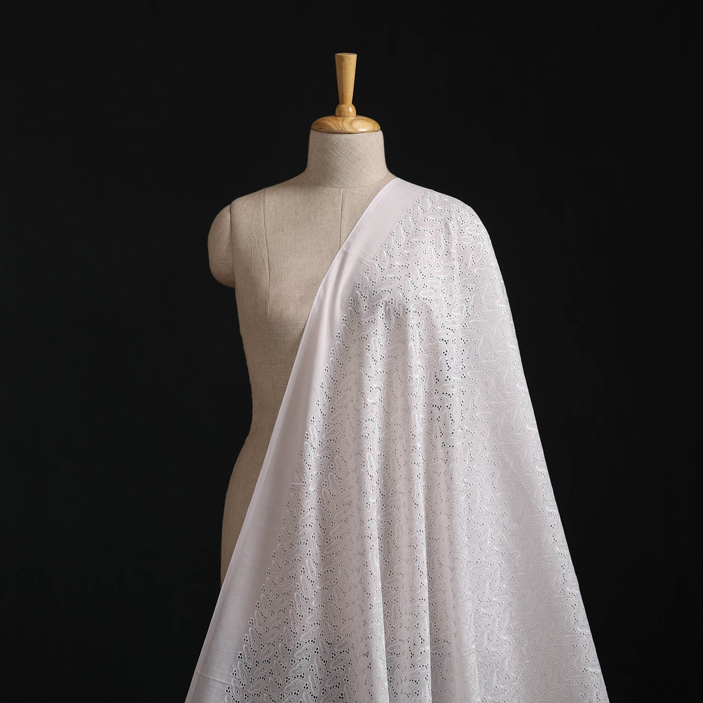 Floral Embroidered Cotton Hakoba Fabric 04