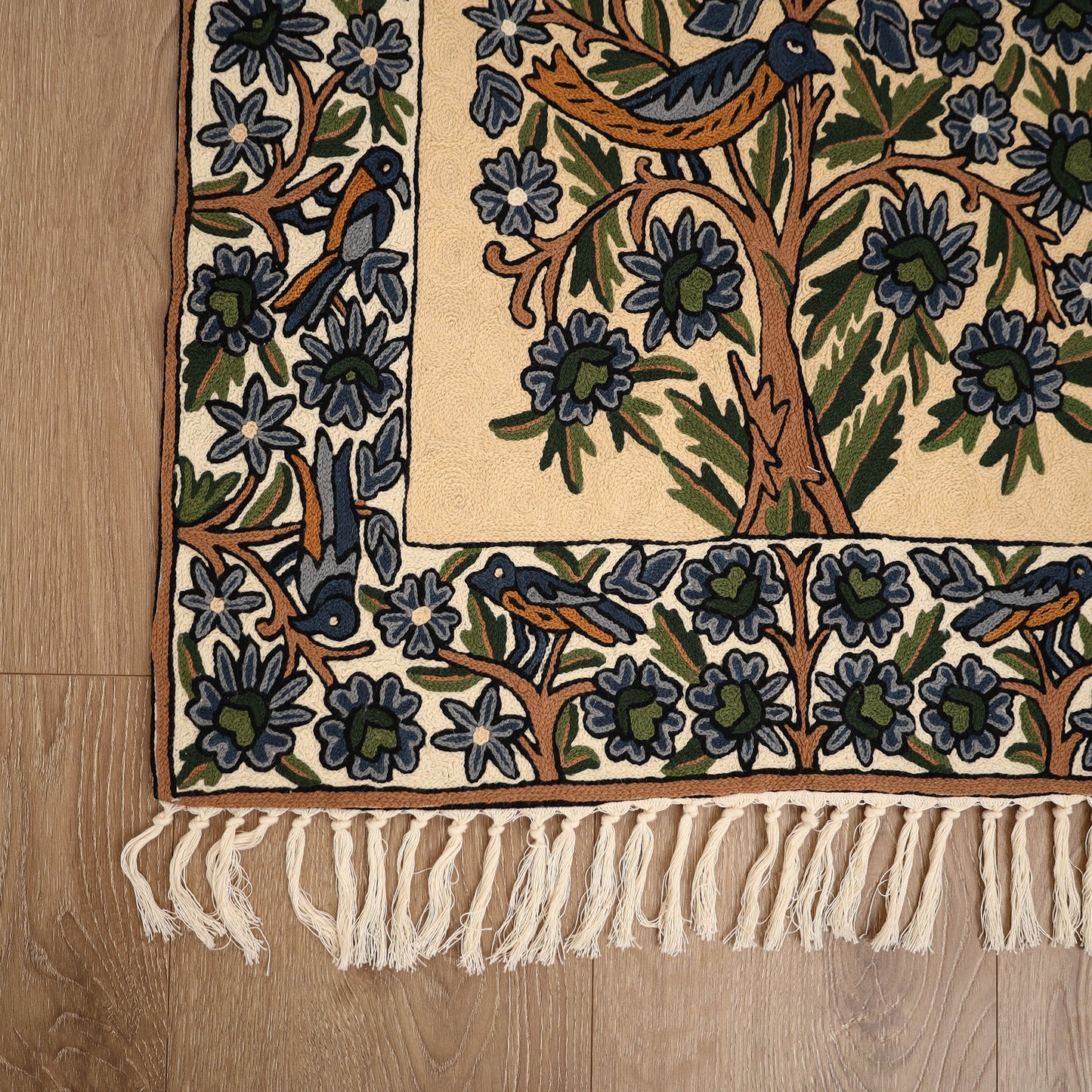Original Kashmiri Chain Stitch Crewel Hand Embroidery Rug / Carpet (4 x 2.5 Feet) 17