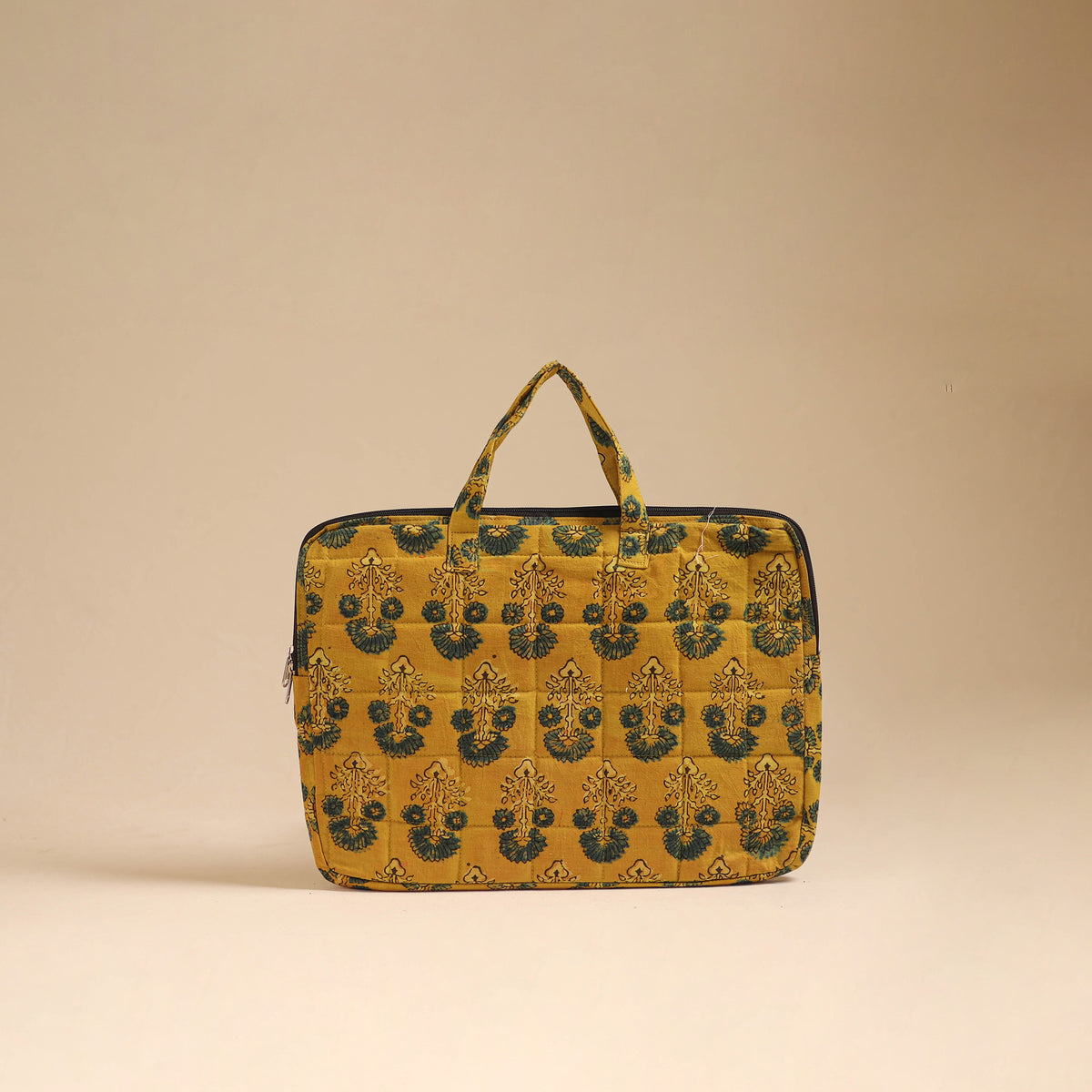 Handcrafted Quilted Laptop Bag (12 x 16 in) 17