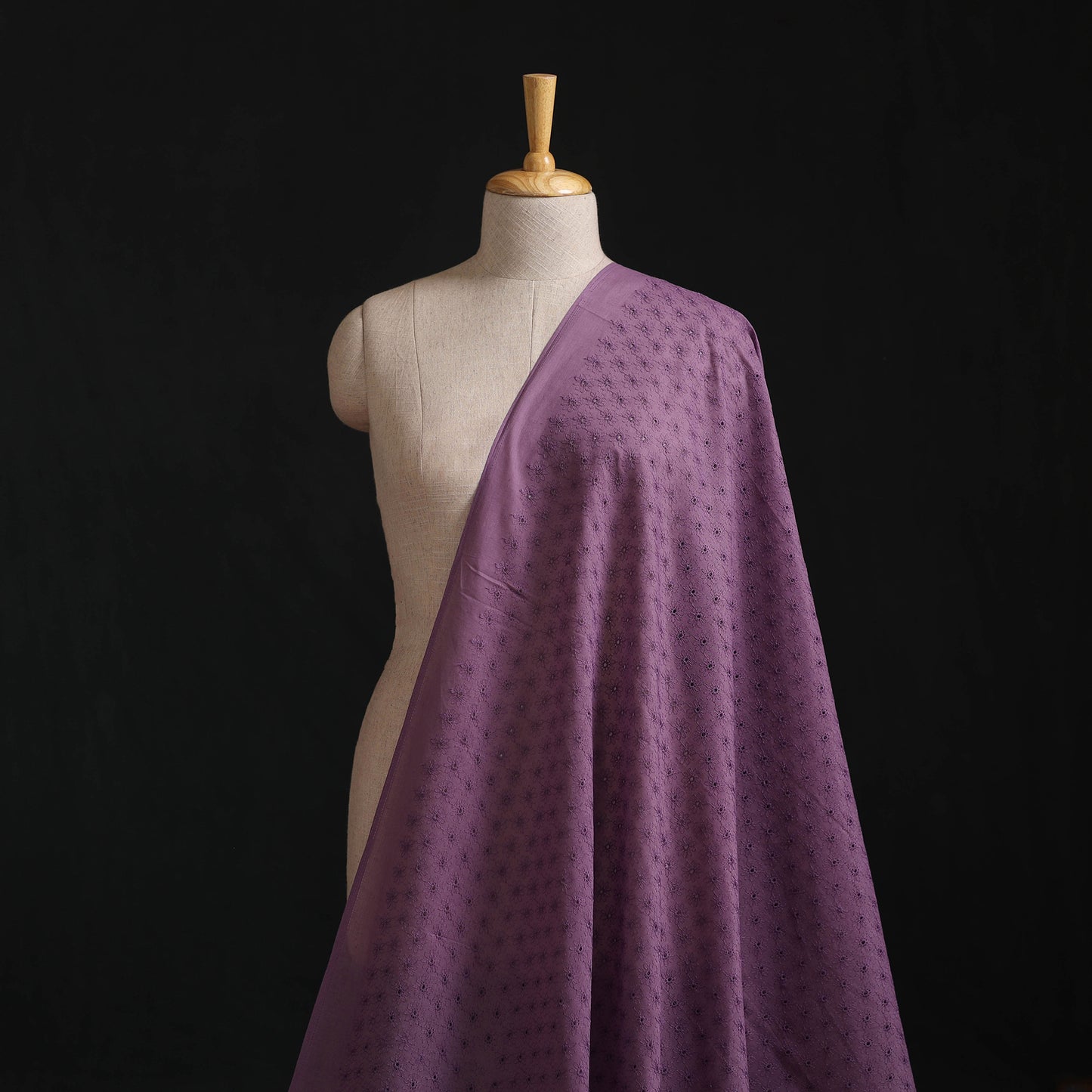 Floral Embroidered Cotton Hakoba Fabric 09
