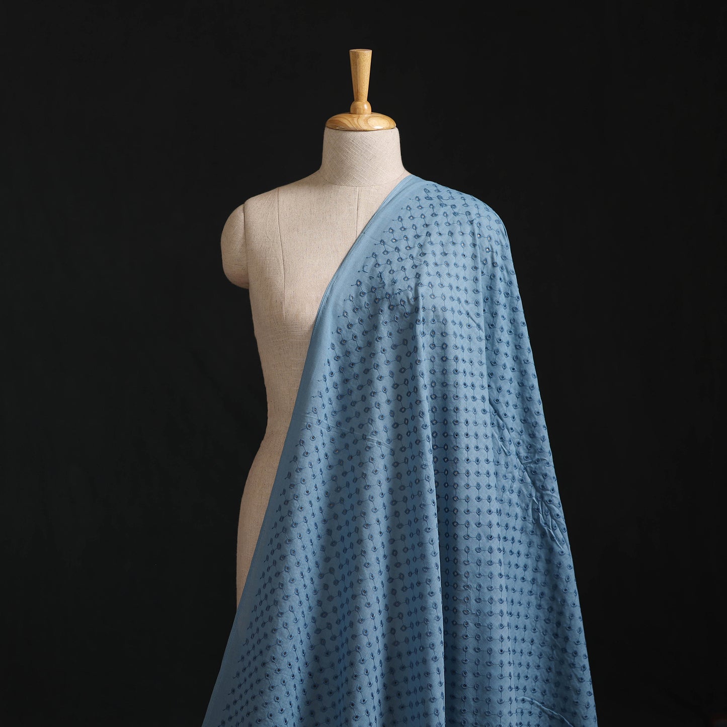 Floral Embroidered Cotton Hakoba Fabric 14