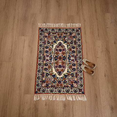 Original Kashmiri Chain Stitch Crewel Hand Embroidery Rug / Carpet (4 x 2.5 Feet) 19
