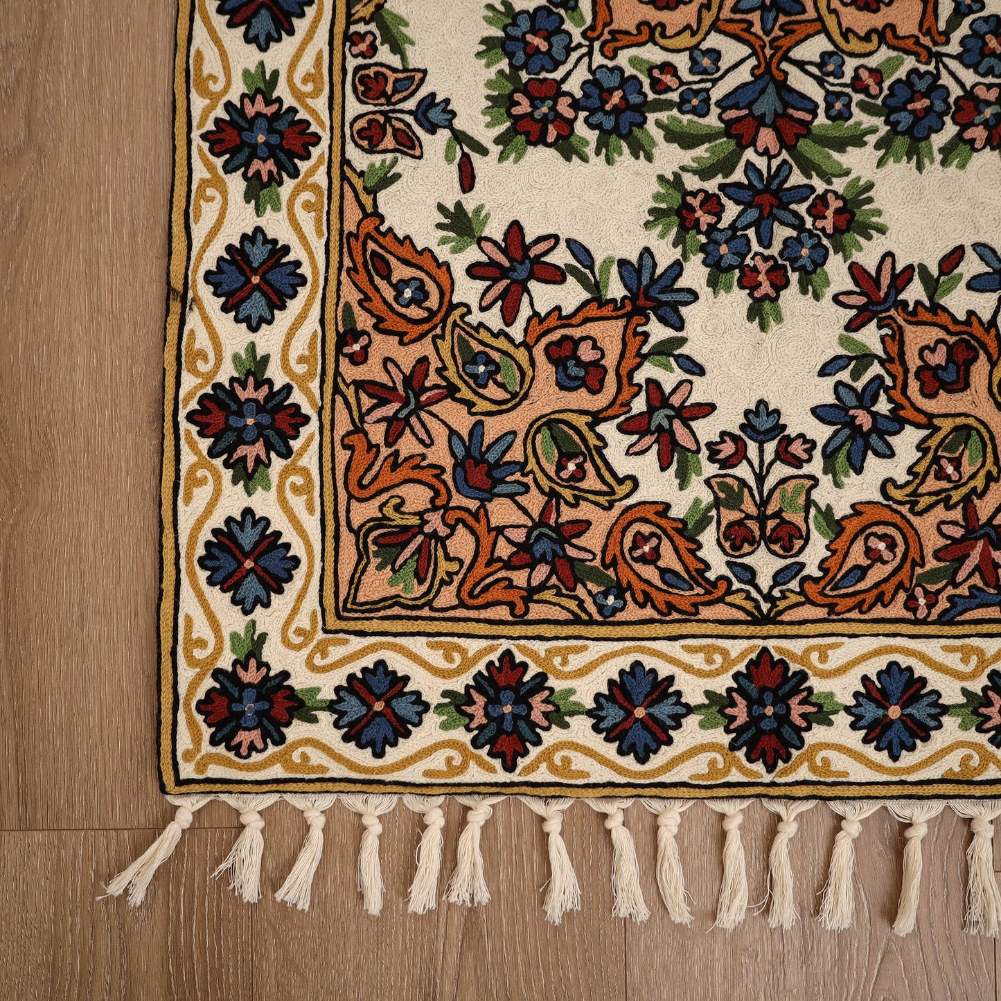 Original Kashmiri Chain Stitch Crewel Hand Embroidery Rug / Carpet (4 x 2.5 Feet) 20