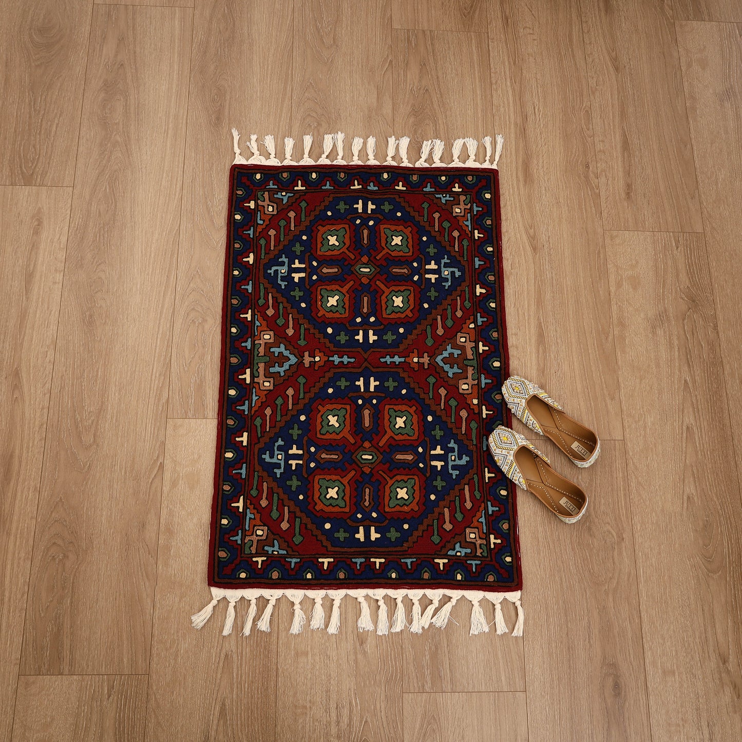 Original Kashmiri Chain Stitch Crewel Hand Embroidery Rug / Carpet (3 x 2 Feet) 24