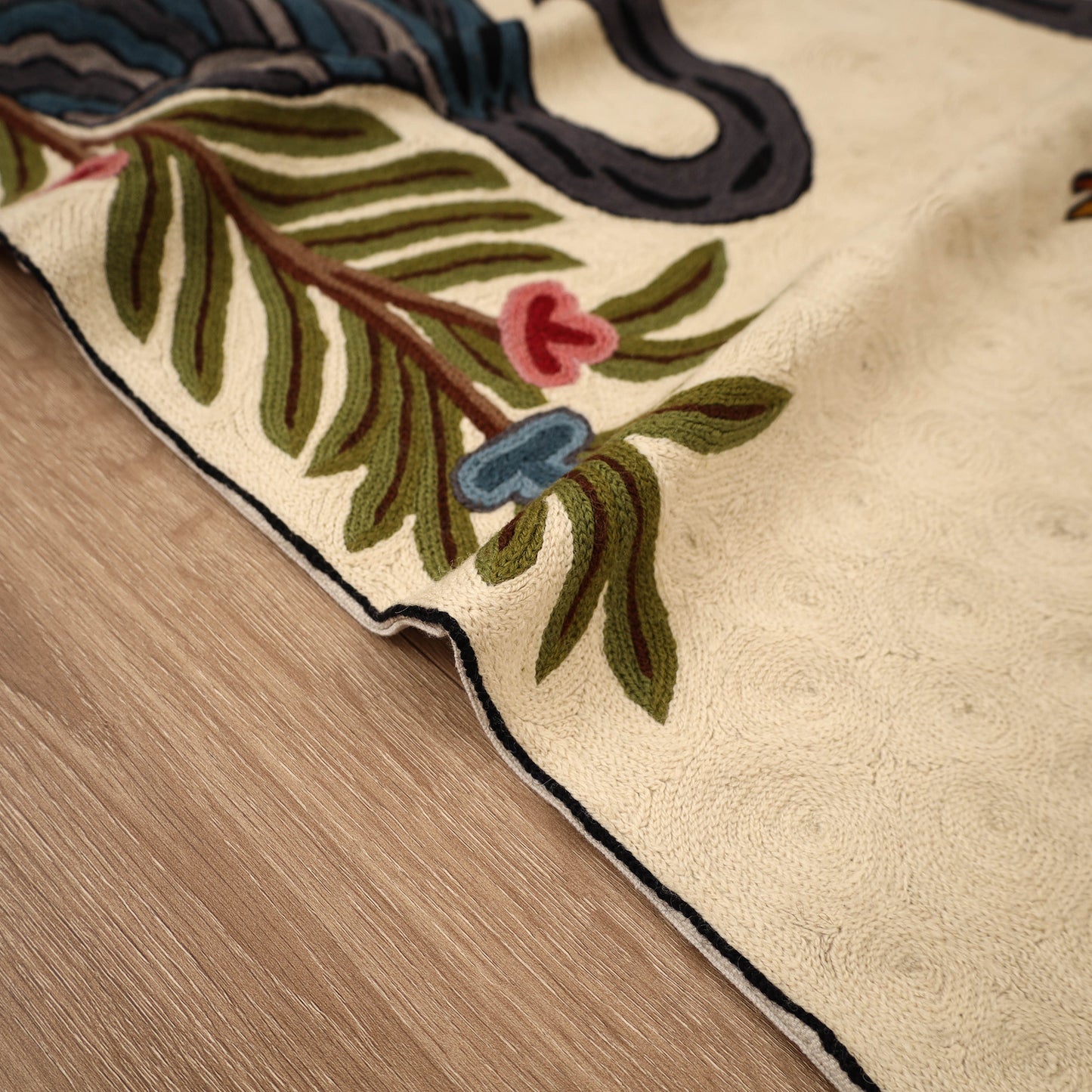 Original Kashmiri Chain Stitch Crewel Hand Embroidery Rug / Carpet (3 x 2 Feet) 26