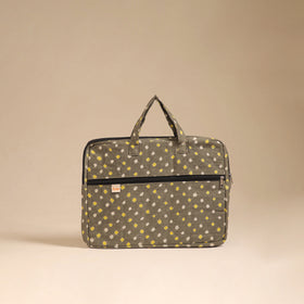 Handcrafted Quilted Laptop Bag (12 x 16 in) 40