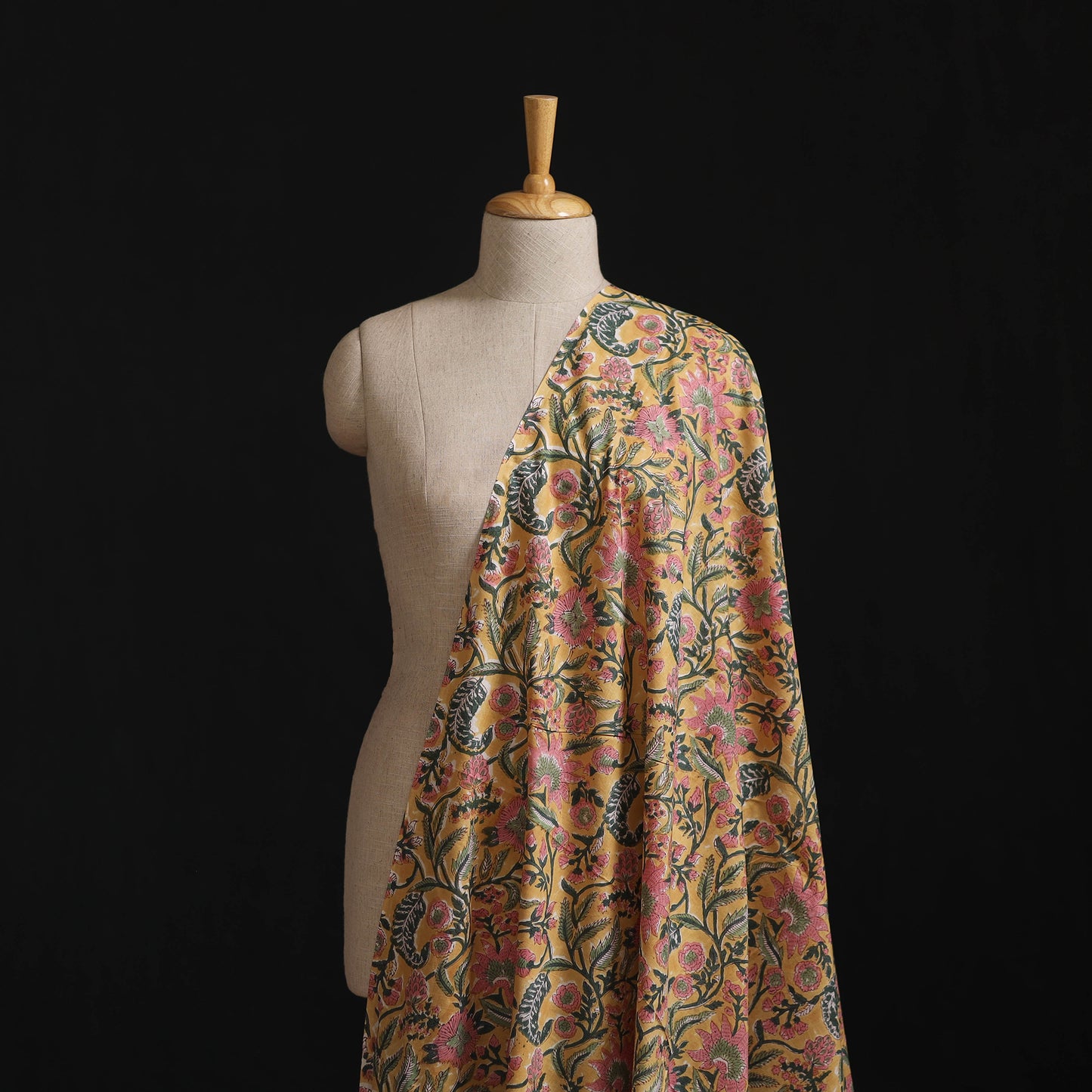 Sanganeri Hand Block Print Cotton Fabric 08