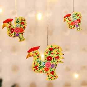 Kashmiri Handpainted Paper Mache Hen Hangings for Home Decor (Set of 3) 60