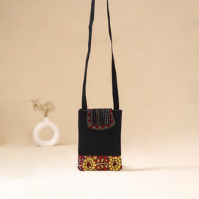 Srikalahasti Handpainted Kalamkari Sling Bag by Dwarka Plus 01