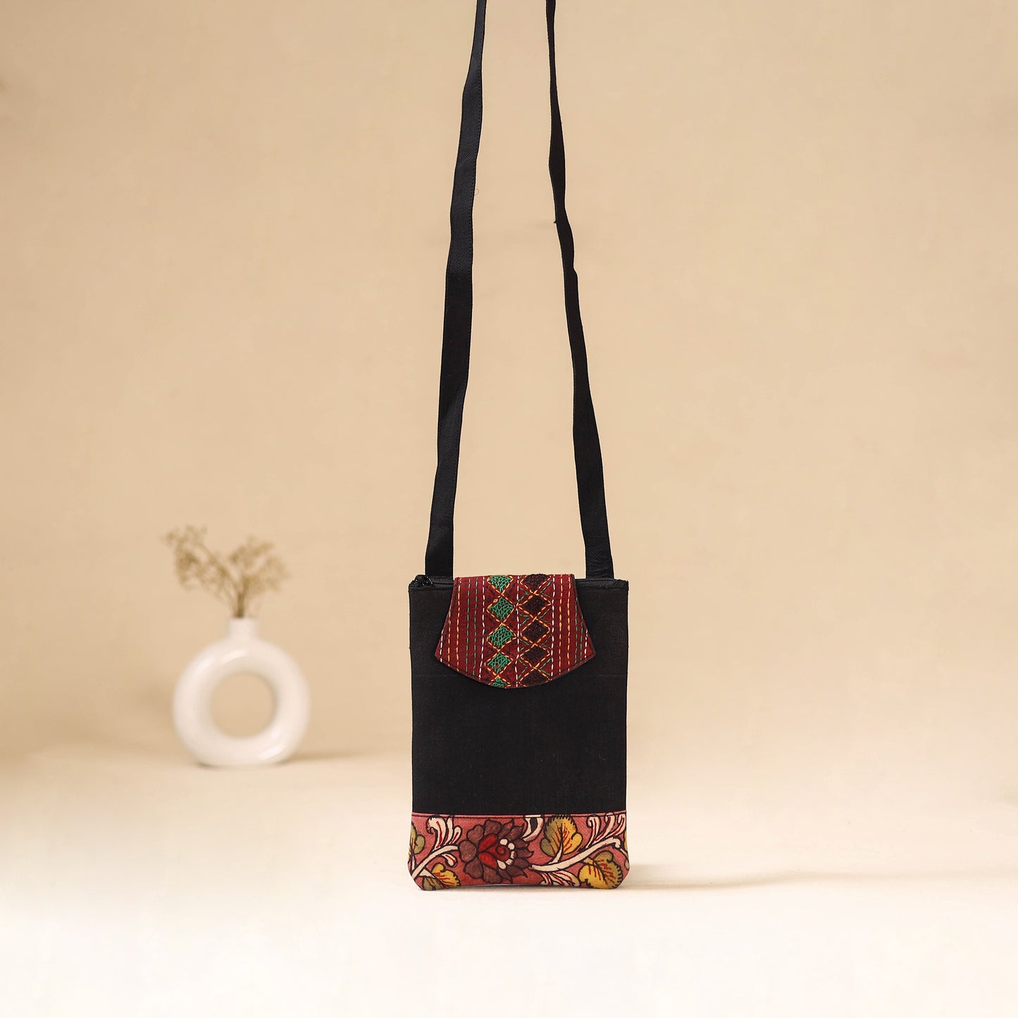 Srikalahasti Handpainted Kalamkari Sling Bag by Dwarka Plus 03
