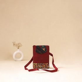 Srikalahasti Handpainted Kalamkari Sling Bag by Dwarka Plus 04