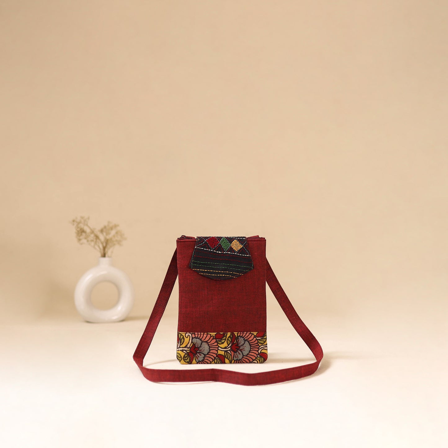 Srikalahasti Handpainted Kalamkari Sling Bag by Dwarka Plus 07