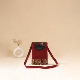 Srikalahasti Handpainted Kalamkari Sling Bag by Dwarka Plus 07