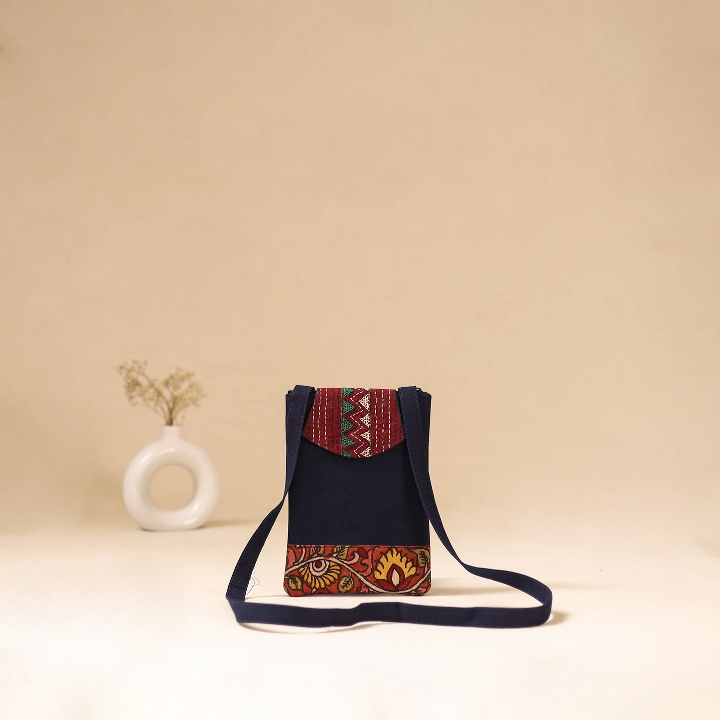 Srikalahasti Handpainted Kalamkari Sling Bag by Dwarka Plus 10