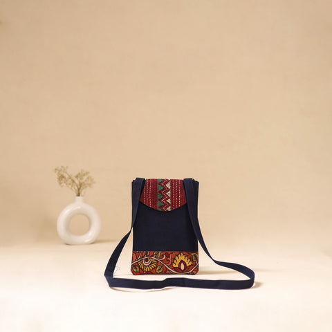 Srikalahasti Handpainted Kalamkari Sling Bag by Dwarka Plus 10