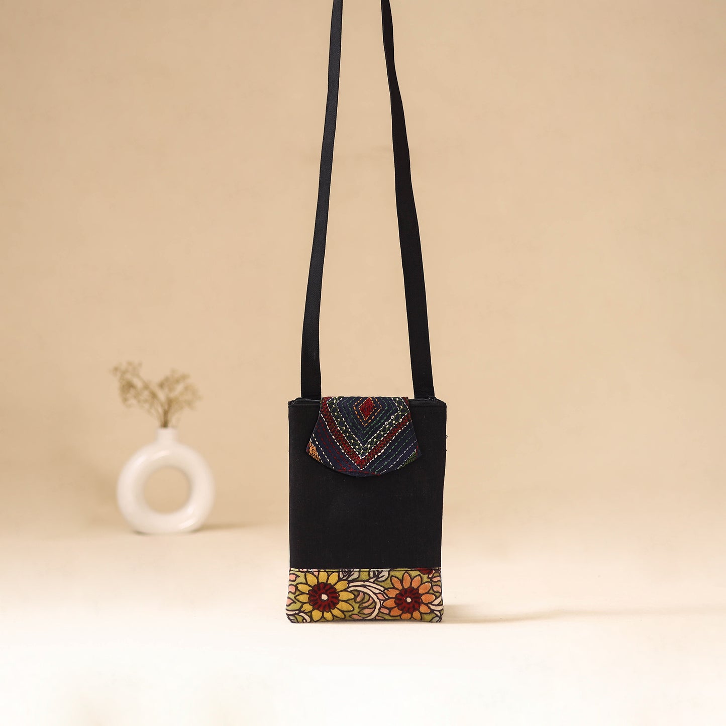 Srikalahasti Handpainted Kalamkari Sling Bag by Dwarka Plus 11