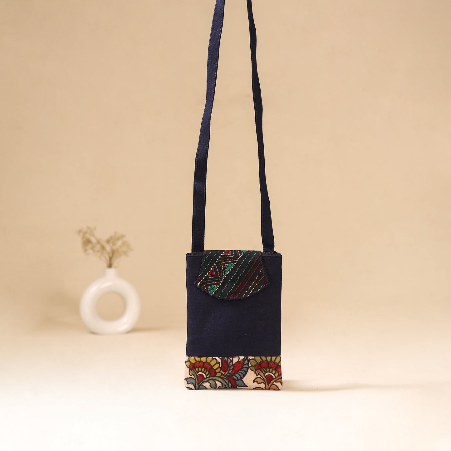 Srikalahasti Handpainted Kalamkari Sling Bag by Dwarka Plus 14