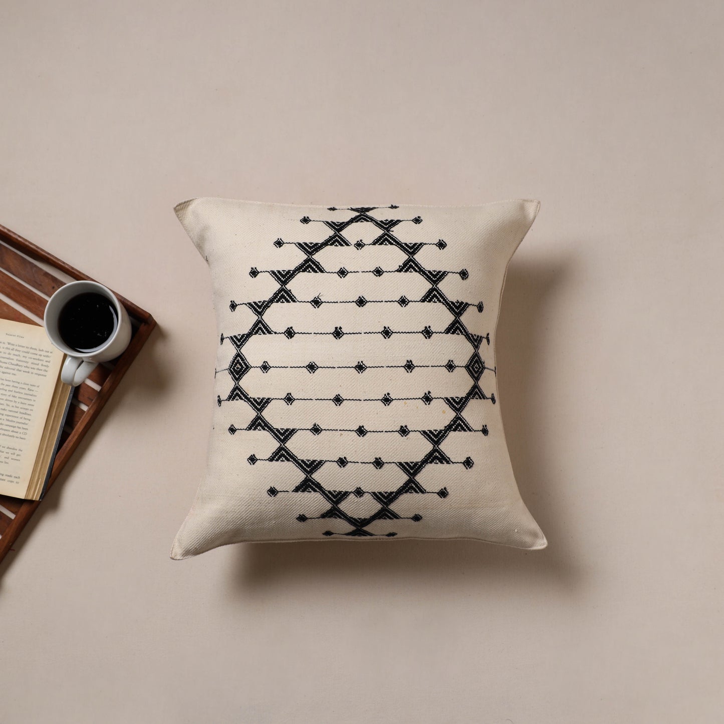 Urmul Kashida Stitch Handwoven Cushion Cover (16 x 16 in) 09