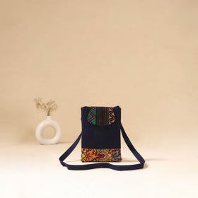Srikalahasti Handpainted Kalamkari Sling Bag by Dwarka Plus 16