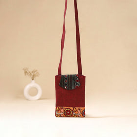 Srikalahasti Handpainted Kalamkari Sling Bag by Dwarka Plus 17