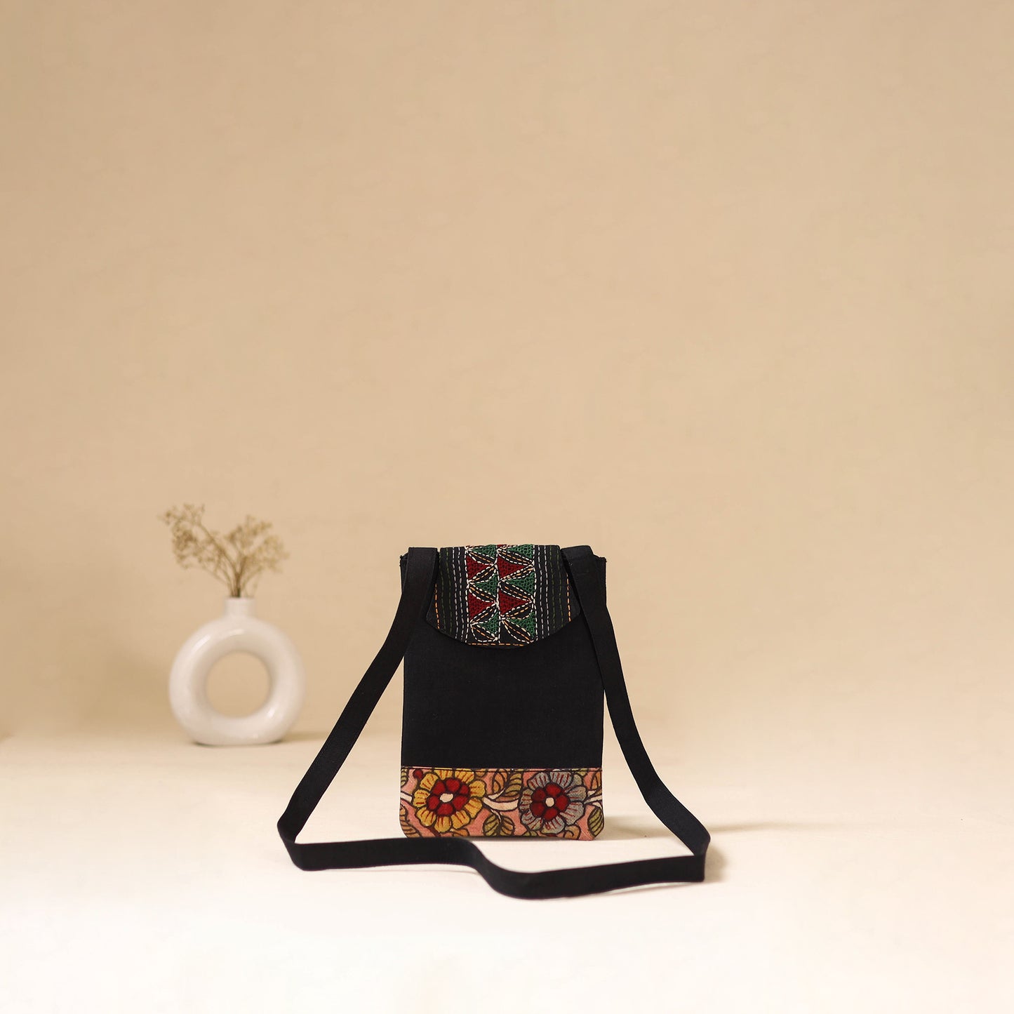 Srikalahasti Handpainted Kalamkari Sling Bag by Dwarka Plus 20