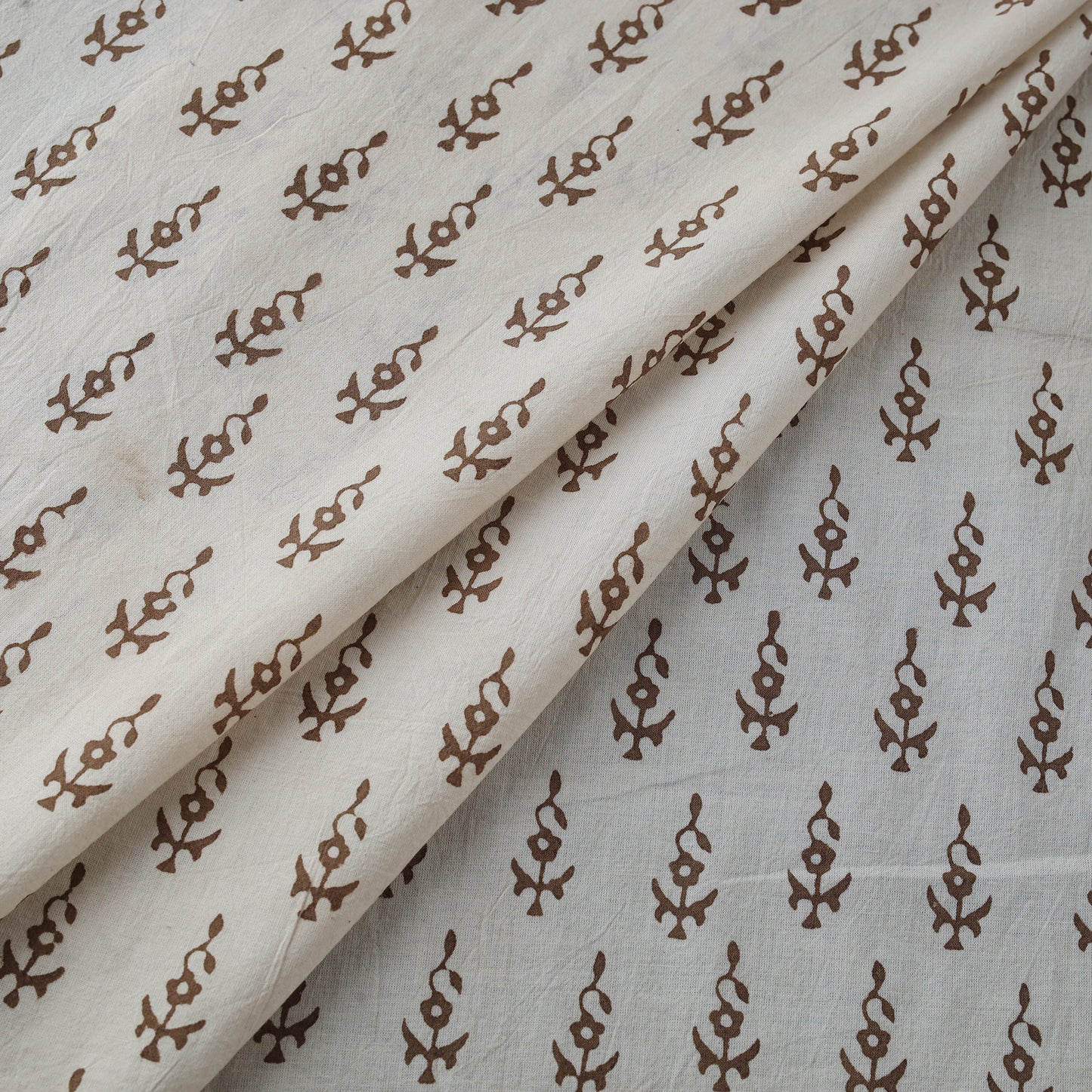 White - Bagh Hand Block Print Natural Dyed Cotton Fabric 01
