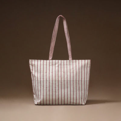 White - Taat Wool Thread Hand Embroidery Upcycled Shoulder Bag 03