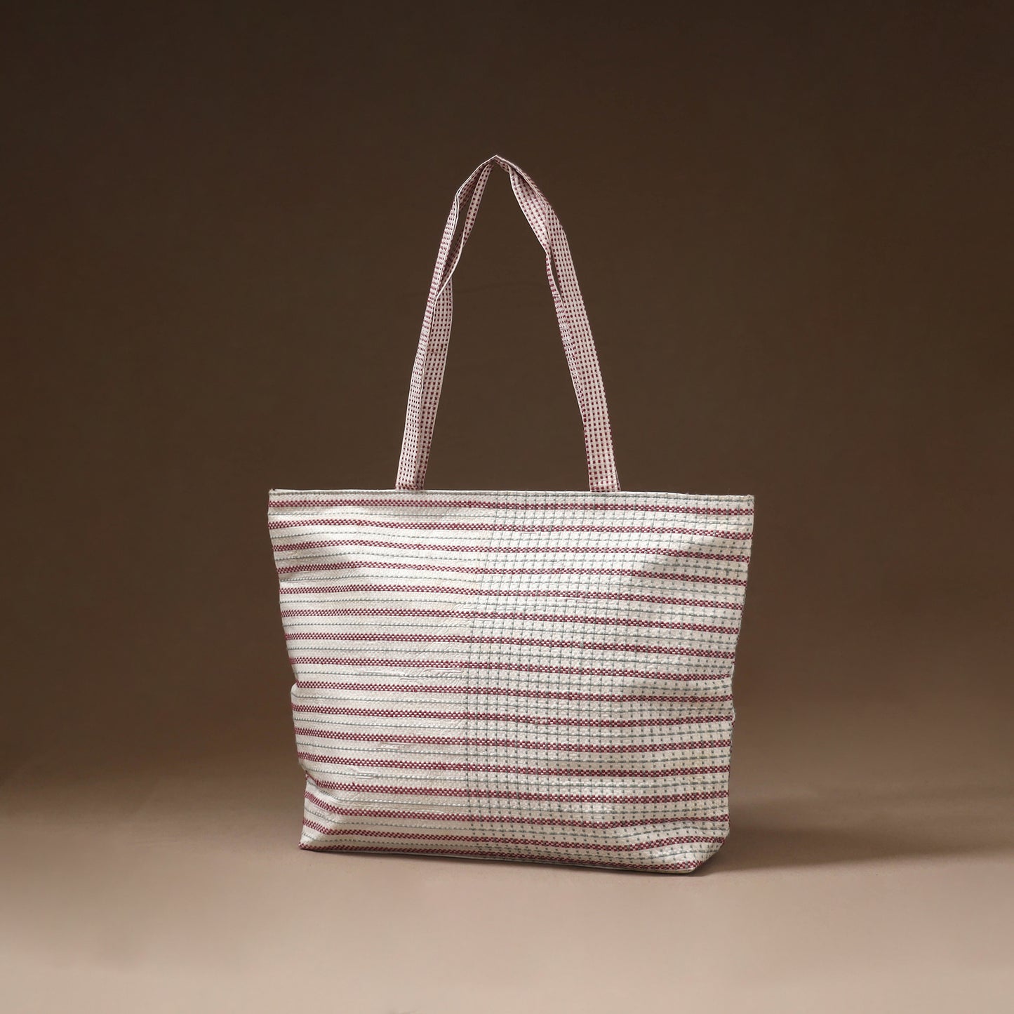 White - Taat Wool Thread Hand Embroidery Upcycled Shoulder Bag 04