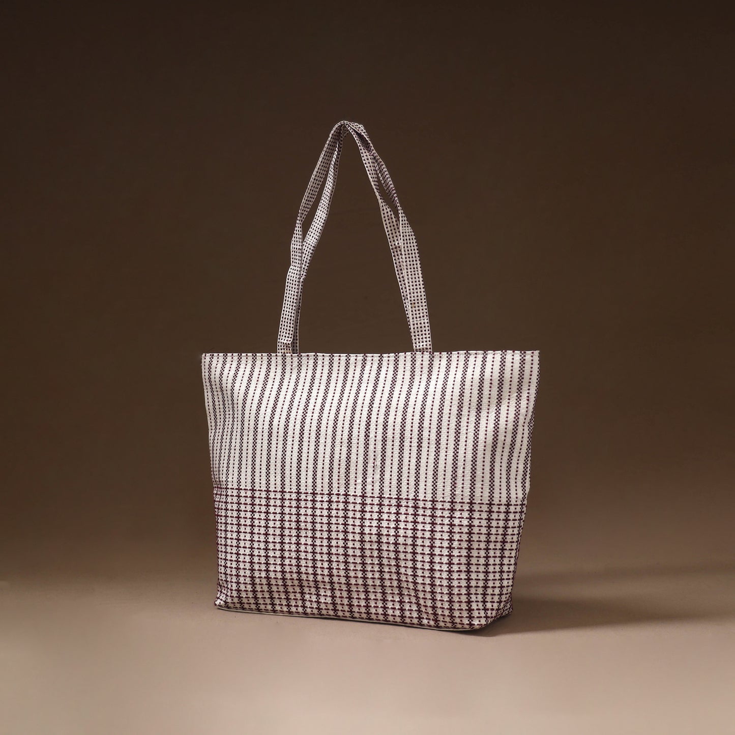 White - Taat Wool Thread Hand Embroidery Upcycled Shoulder Bag 05