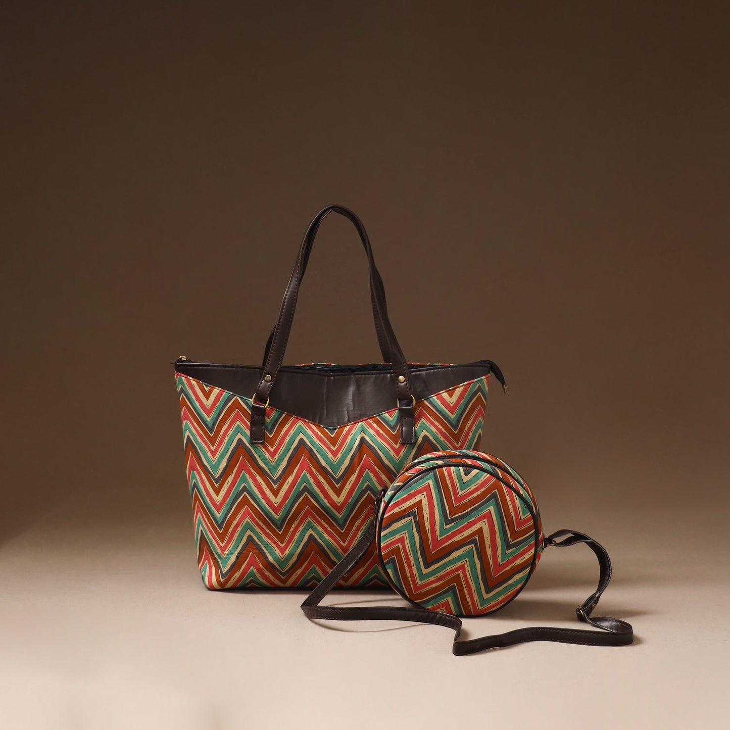 Multicolor - Handcrafted Shoulder Bag (Set of 2) 07
