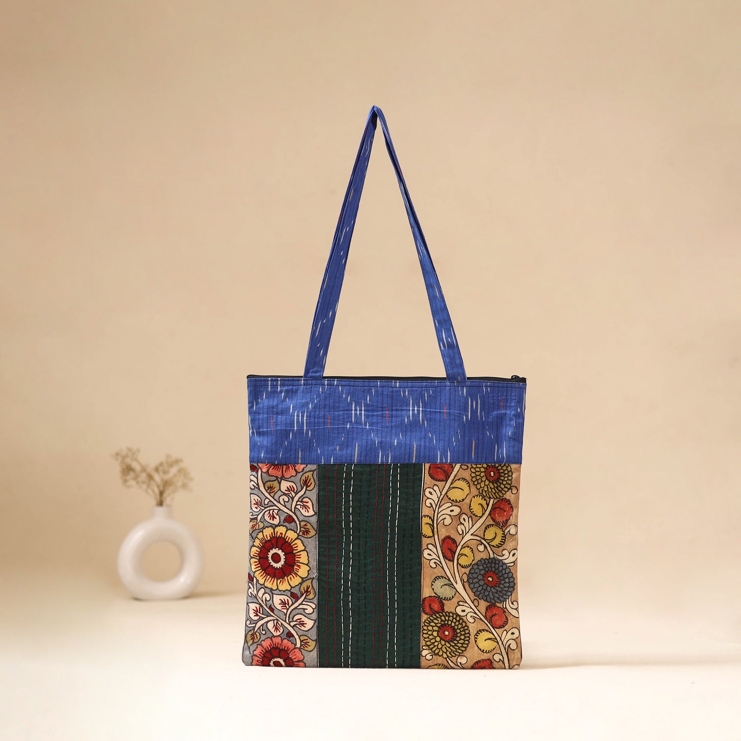 Srikalahasti Handpainted Kalamkari Ikat Patch Shoulder Bag by Dwarka Plus 43