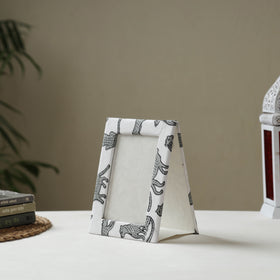 White - fabric embellished handmade photo frame (8 x 6 in)