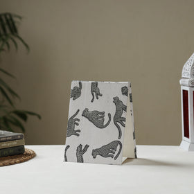 White - fabric embellished handmade photo frame (8 x 6 in)