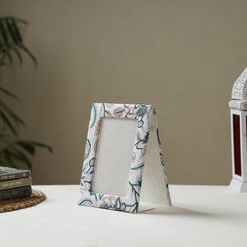 White - fabric embellished handmade photo frame (8 x 6 in)