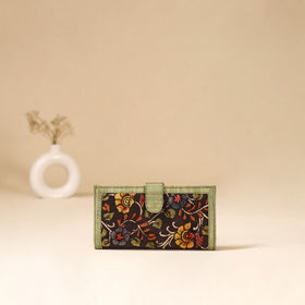 Srikalahasti Handpainted Kalamkari Clutch by Dwarka Plus 72