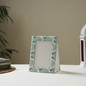 Green - fabric embellished handmade photo frame (8 x 6 in)