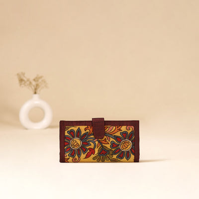 Srikalahasti Handpainted Kalamkari Clutch by Dwarka Plus 74