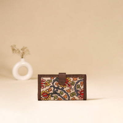 Srikalahasti Handpainted Kalamkari Clutch by Dwarka Plus 78
