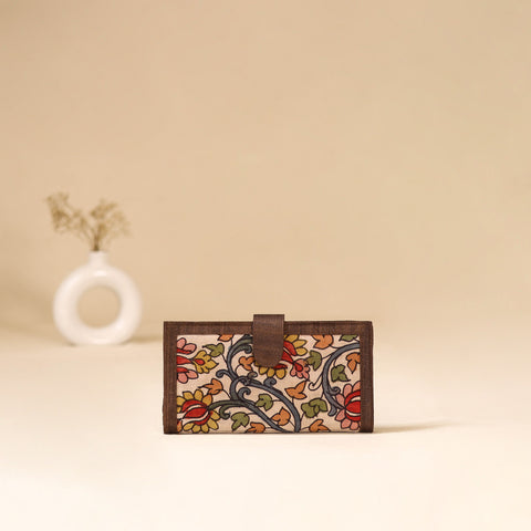 Srikalahasti Handpainted Kalamkari Clutch by Dwarka Plus 78