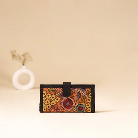 Srikalahasti Handpainted Kalamkari Clutch by Dwarka Plus 81